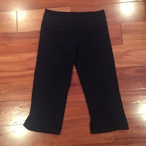 Lululemon Grove Cropped Leggings